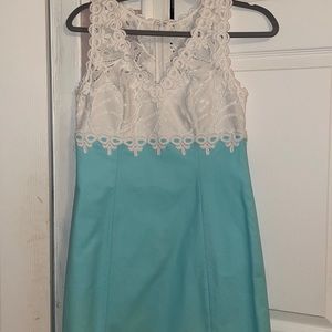 Lilly Pulitzer form fitting lace blue dress